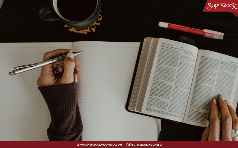 mencatat-ayat-alkitab Menjadi Remaja yang Tumbuh di Dalam Kristus