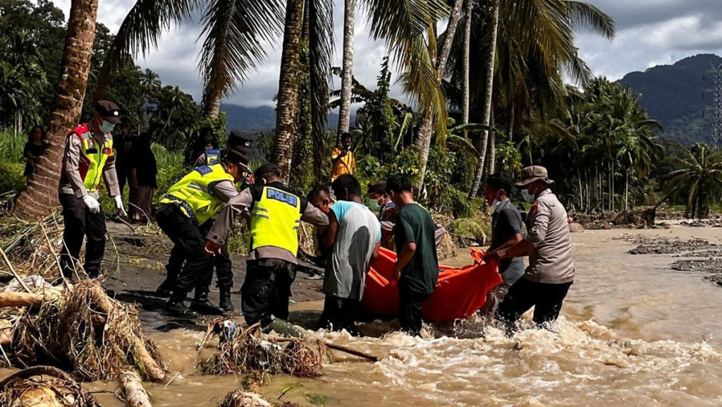 image-15-1024x577 Banjir di sumatra